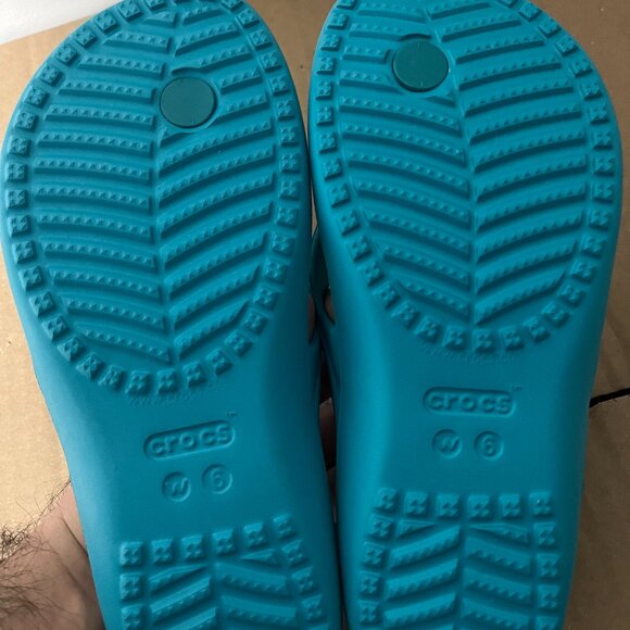 Crocs Kadee II Thong Flip Flops Womens Size 6W Aqua Iconic Comfort NWT - Picture 3 of 3